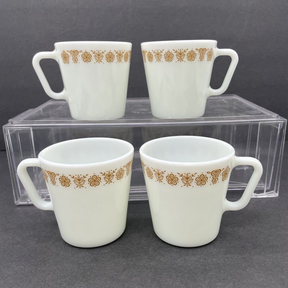 Set of 4 PYREX Corning Butterfly Gold Coffee Cups Mugs D Handle #1410 Milk Glass